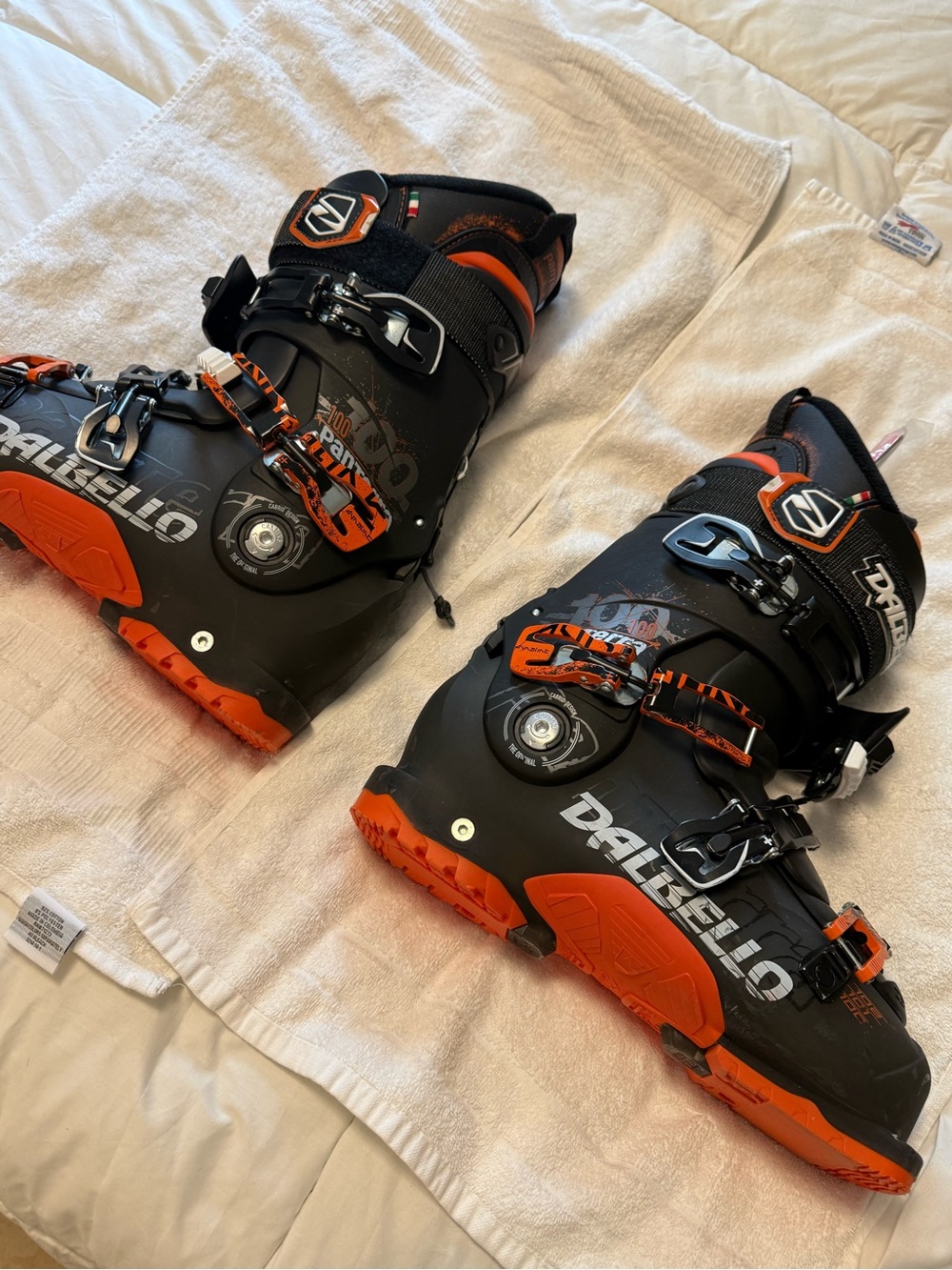 Dalbello Men’s Black Ski Boots - Durable Alpine Performance